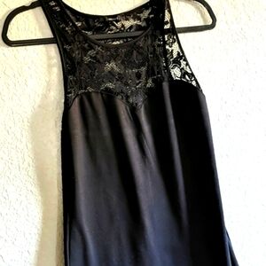 Forever 21 Lace detail Bodycon sweetheart dress